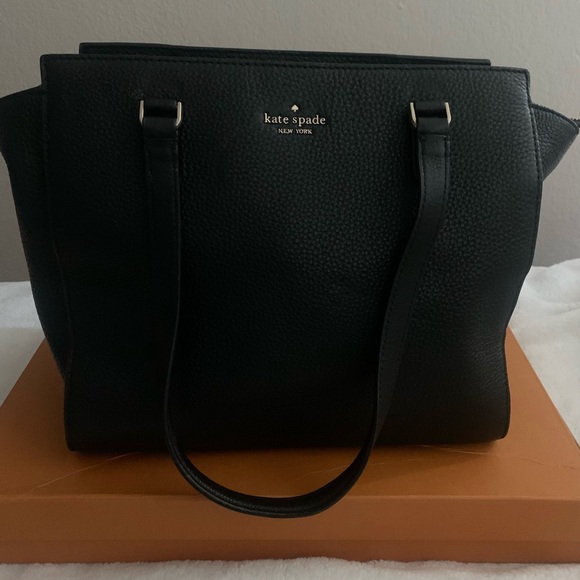 Kate Spade Black Tote Bag w/matching wallet - Picture 2 of 16